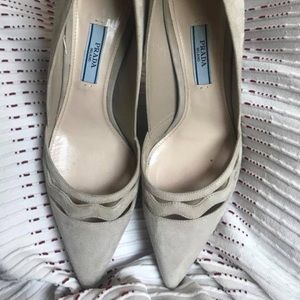 Beige suede Prada pumps